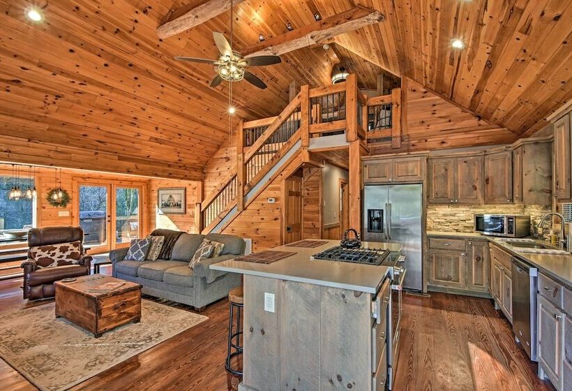 Blue Ridge Mtns Creekside Cabin W/ Hot Tub + Pier!