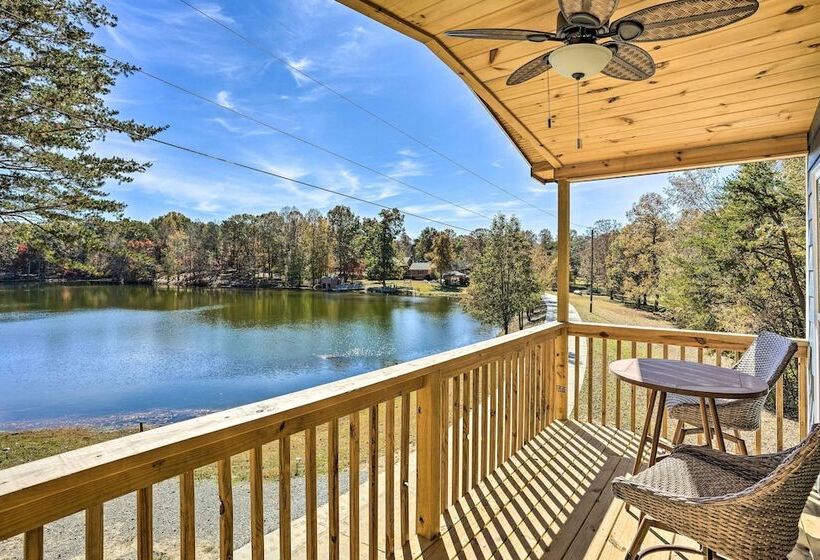 Brand New Trenton Cabin: Panoramic Lake Views