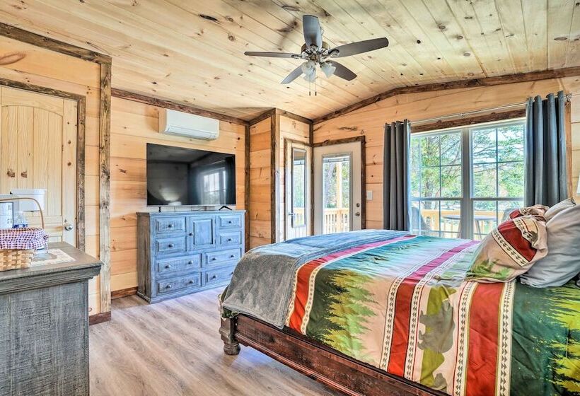 Brand New Trenton Cabin: Panoramic Lake Views