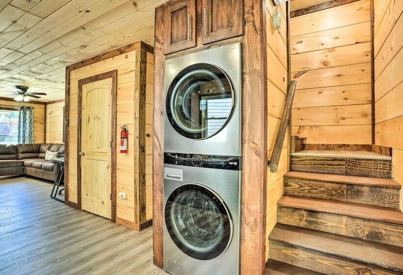 Brand New Trenton Cabin: Panoramic Lake Views