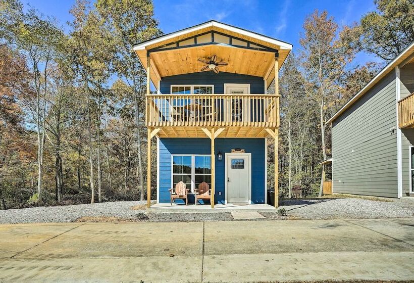 Brand New Trenton Cabin: Panoramic Lake Views