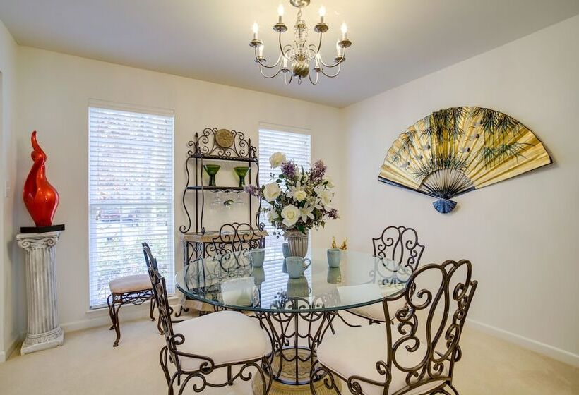 Bright Greenbackville Vacation Home W/ Game Room