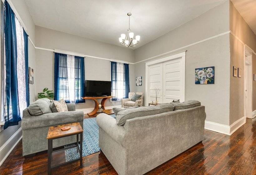 Bright Macon Home W/ Wraparound Deck!