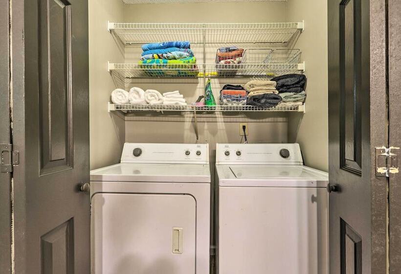 Buckhead Cabin W/ Fireplaces & Private Pool!