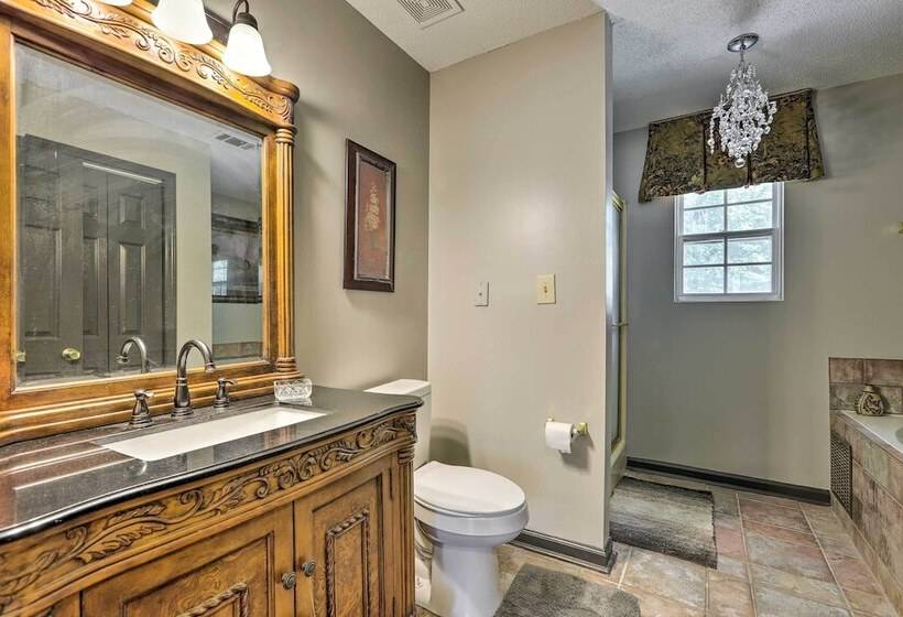 Buckhead Cabin W/ Fireplaces & Private Pool!