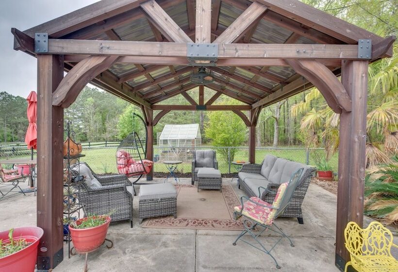 Buckhead Cabin W/ Fireplaces & Private Pool!