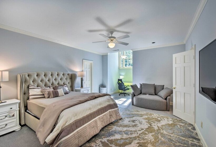 Buford Mansion W/ Pool ~ 14 Mi To Lake Lanier