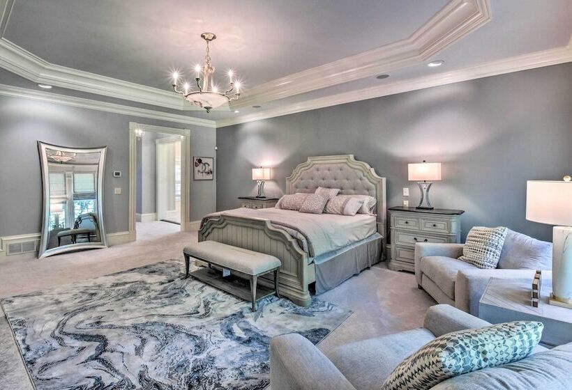 Buford Mansion W/ Pool ~ 14 Mi To Lake Lanier