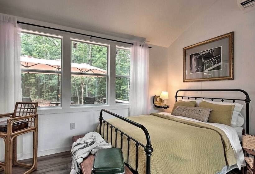 Cabin In The Woods W/ Fire Pit & Ev Charger!