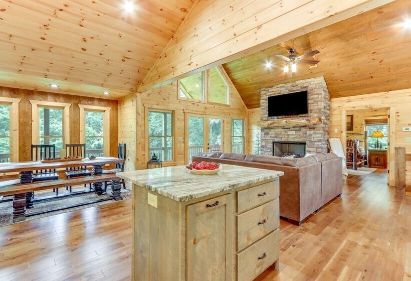 Cabin Near Blue Ridge W/ Fire Pit & Large Deck