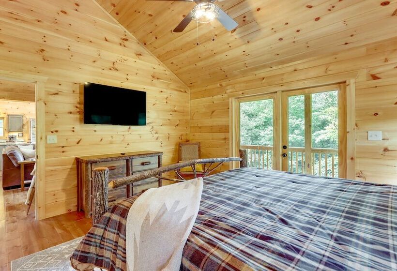 Cabin Near Blue Ridge W/ Fire Pit & Large Deck