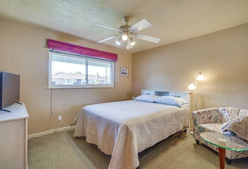 Castro Valley Home W/ Private Deck!