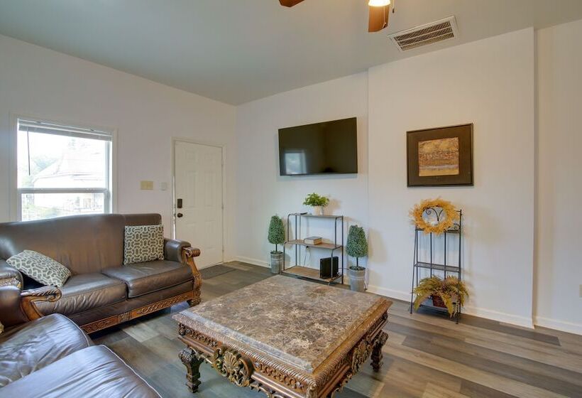 Centrally Located Memphis House: 2 Mi To Beale St!