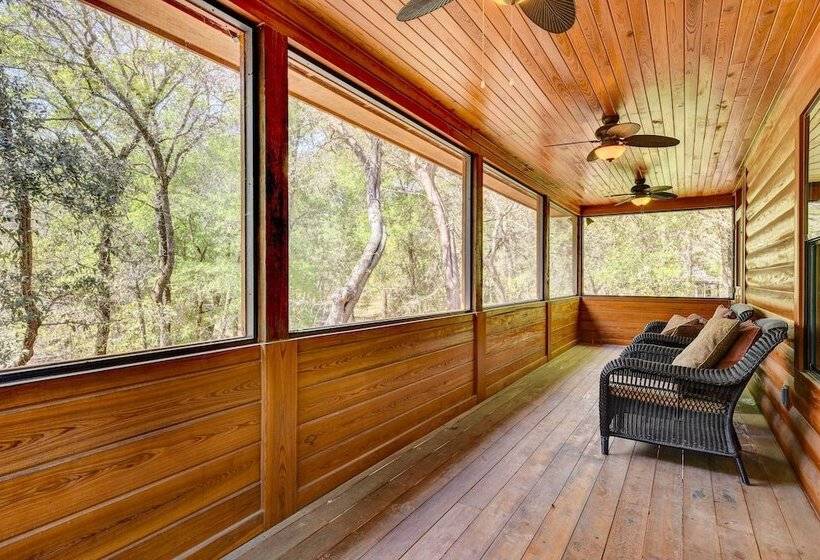 Charming Cabin W/ Decks & Fire Pit   Walk To River