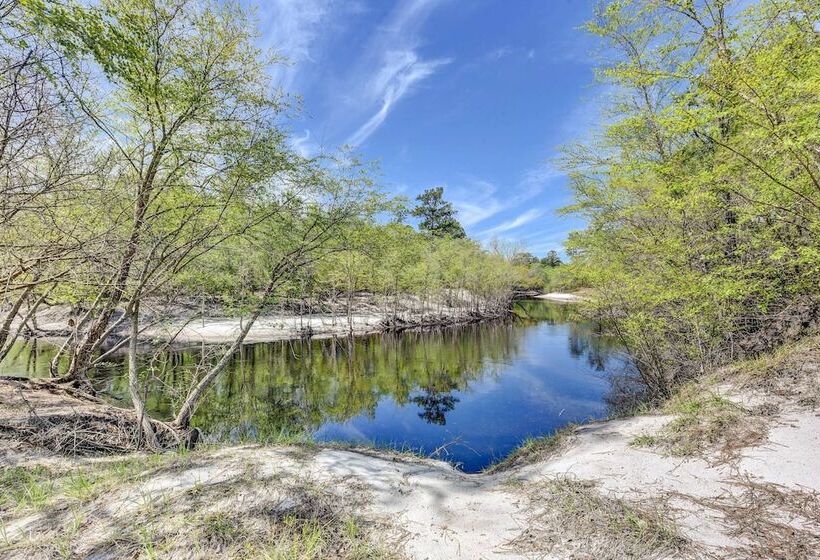 Charming Cabin W/ Decks & Fire Pit   Walk To River