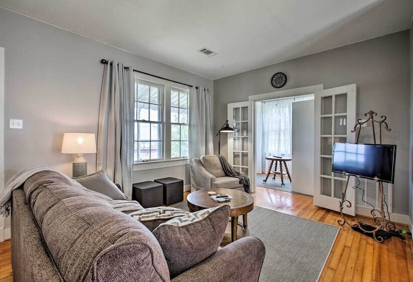 Charming Cottage W/ Mississippi River Views!