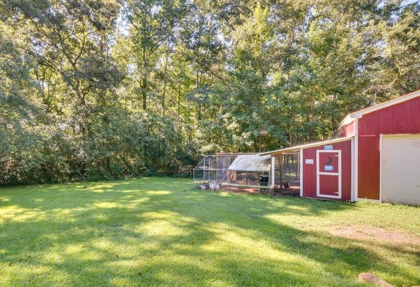 Charming Duplex: 12 Mi To Uga & Sanford Stadium!