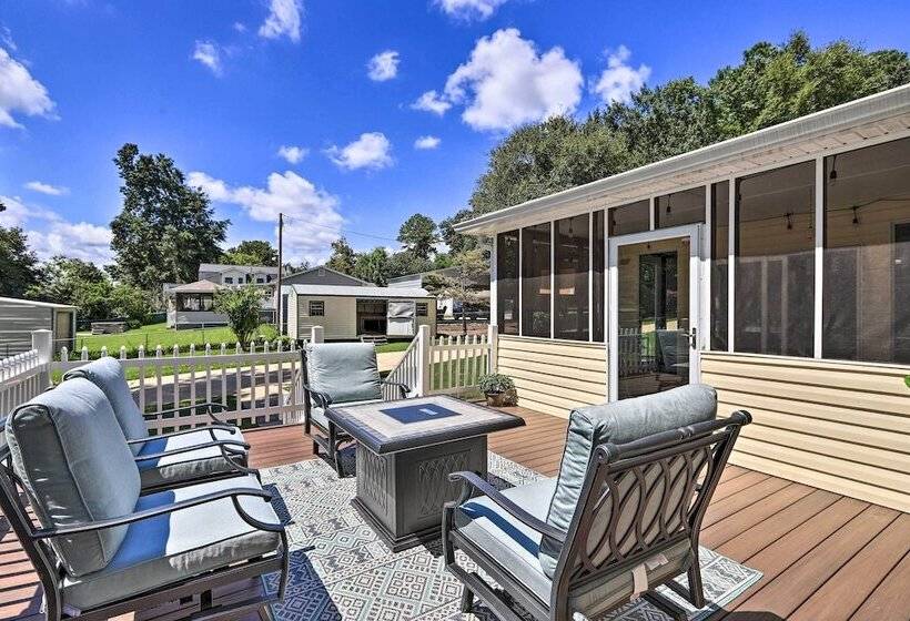 Charming Georgia Abode W/ Hot Tub & Grill!