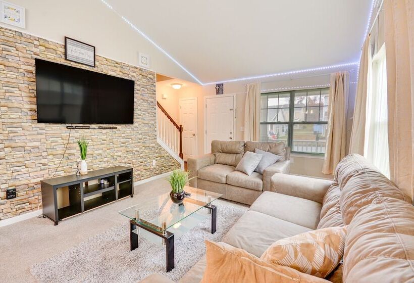 Charming High Point Home W/ Yard: 4 Mi To Hpu!