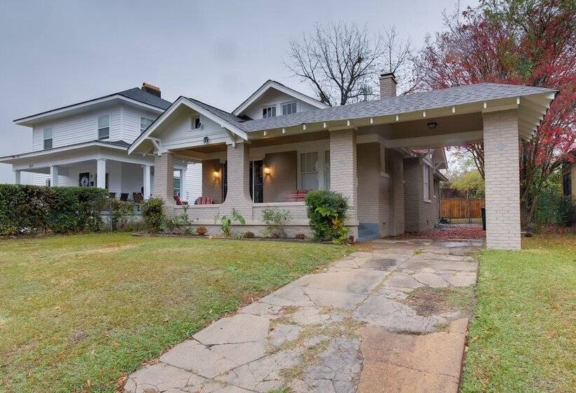 Charming Home: 2 Mi To Downtown Memphis & Zoo