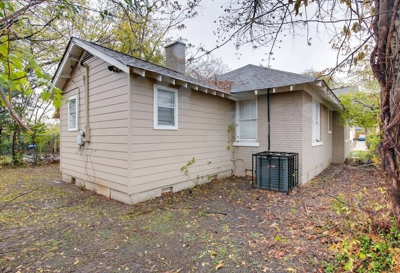 Charming Home: 2 Mi To Downtown Memphis & Zoo