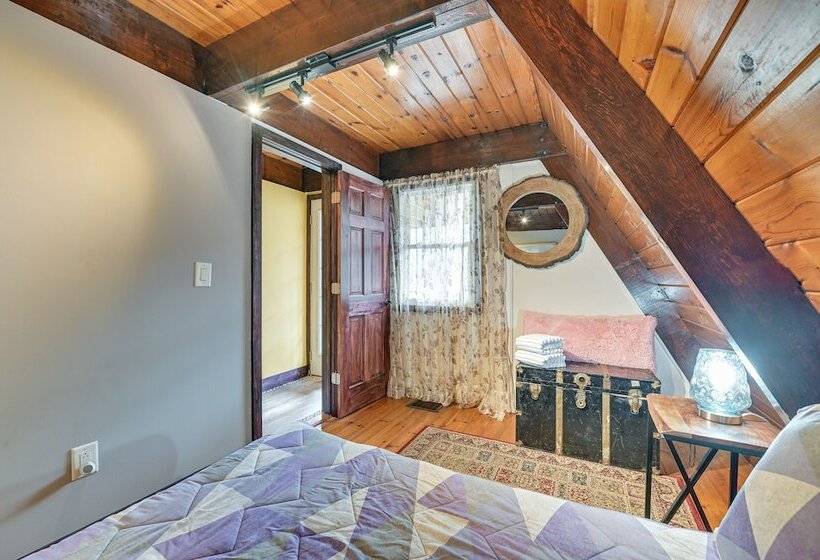 Walk To Ski Lift! Charming Hunter A Frame