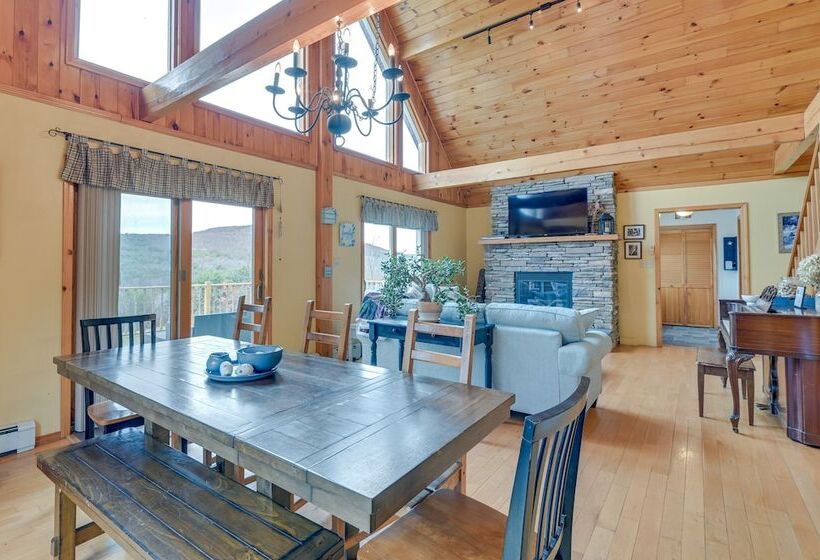 Charming New York Chalet W/ Hot Tub & Game Room!