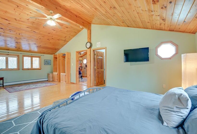 Charming New York Chalet W/ Hot Tub & Game Room!