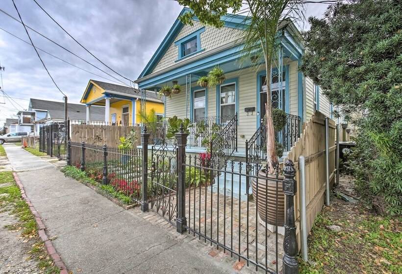 5 Mi To Bourbon Street: Central Nola Home
