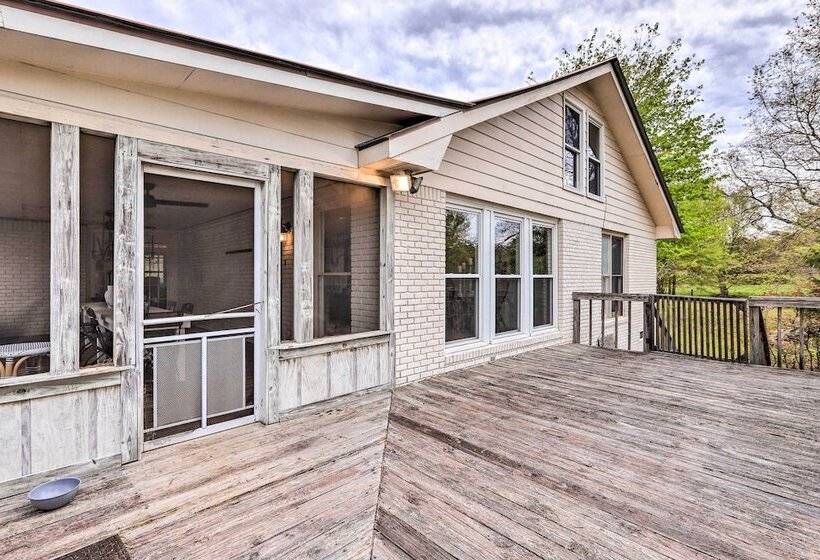 Charming Retreat On 80 Acre Willow Rock Ranch!