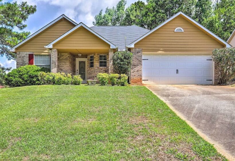 Charming Stockbridge Home: 23 Mi To Atlanta!