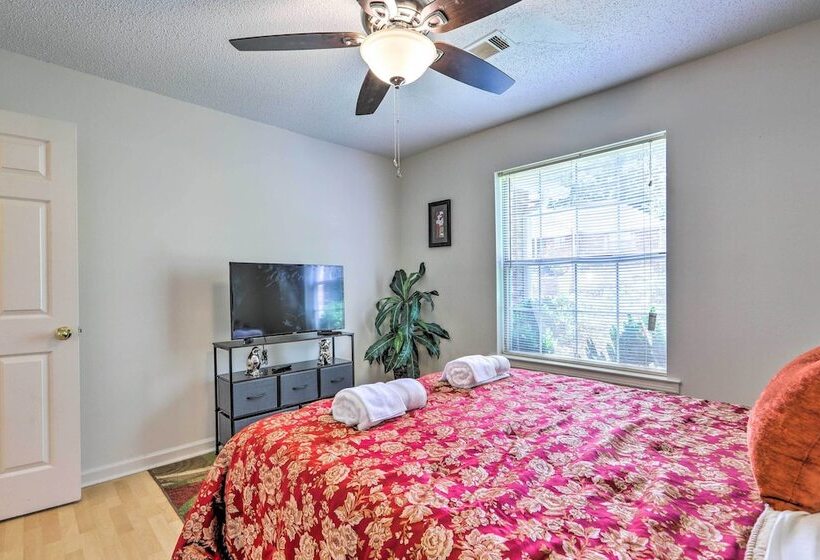 Charming Stockbridge Home: 23 Mi To Atlanta!