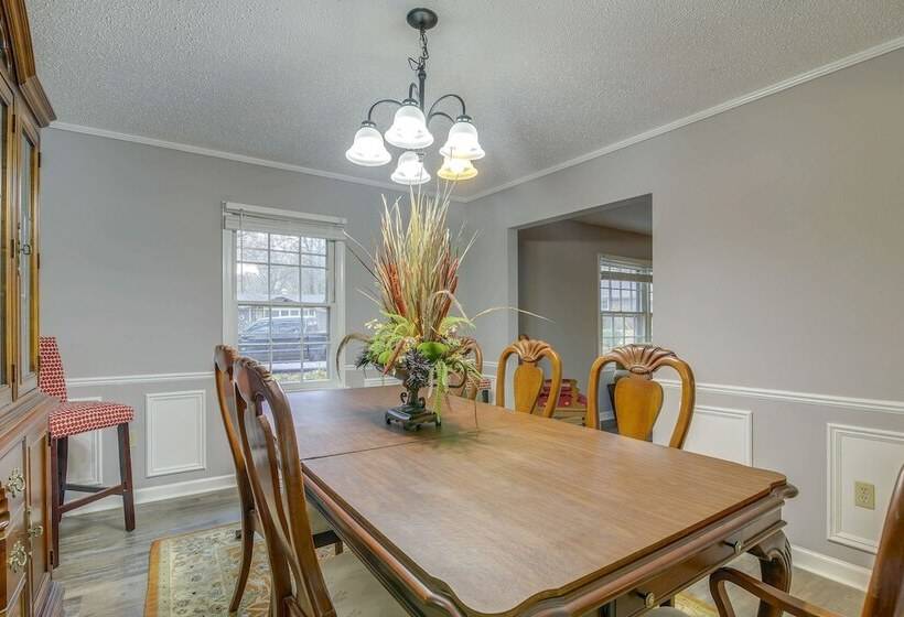 Charming Tennessee Retreat W/ Fireplace & Grill!