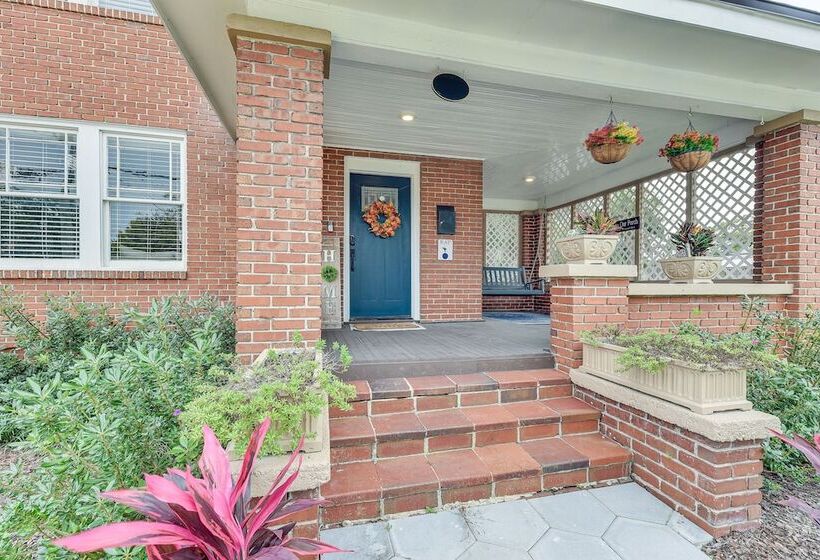 Chic Jacksonville Getaway, Walk To River & Parks!