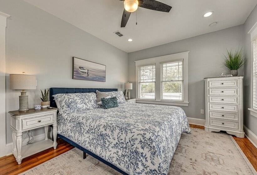 Chic Jacksonville Getaway, Walk To River & Parks!