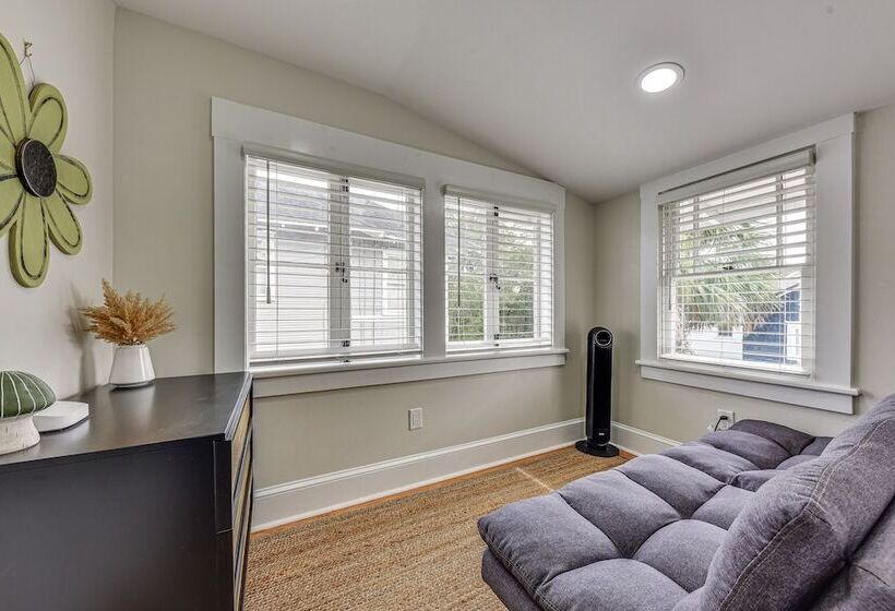 Chic Jacksonville Getaway, Walk To River & Parks!