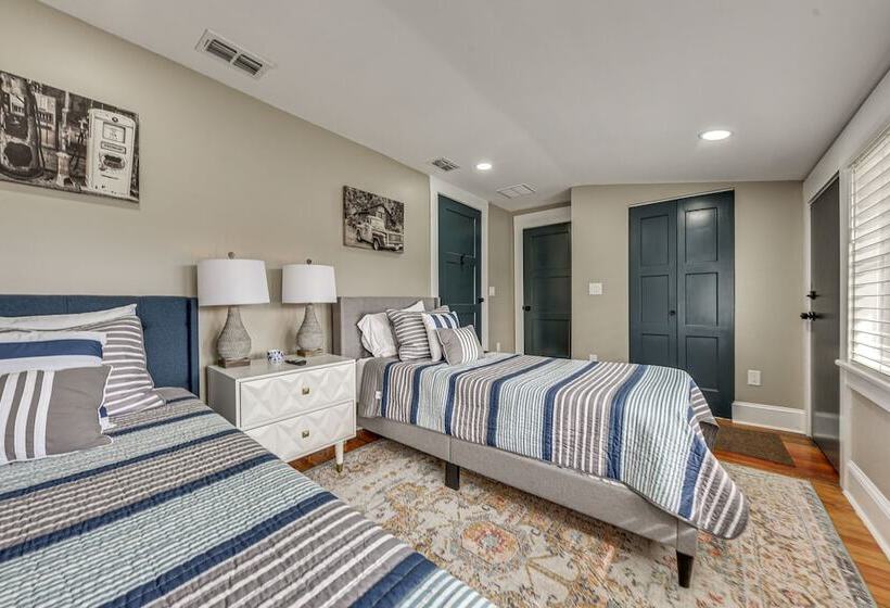 Chic Jacksonville Getaway, Walk To River & Parks!