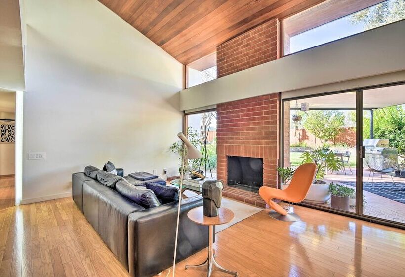 Chic Mid Century La Home W/ Hot Tub & Office