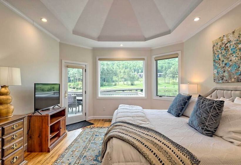 Chic Sky Valley Resort Home On Golf Course!