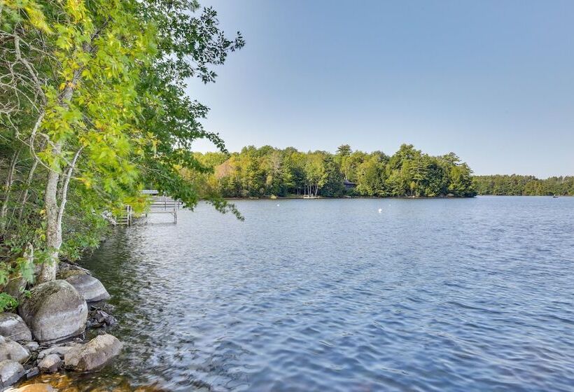 China Lake Retreat: Kayaks, Grill & Fireplace!