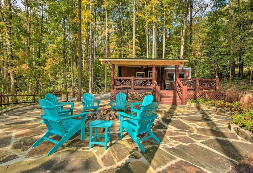 Clayton Retreat W/ Spacious Deck & Mtn Views!