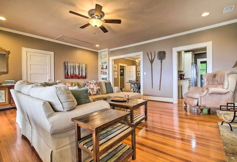 Cloudland Retreat W/ Mountain & Valley Views!