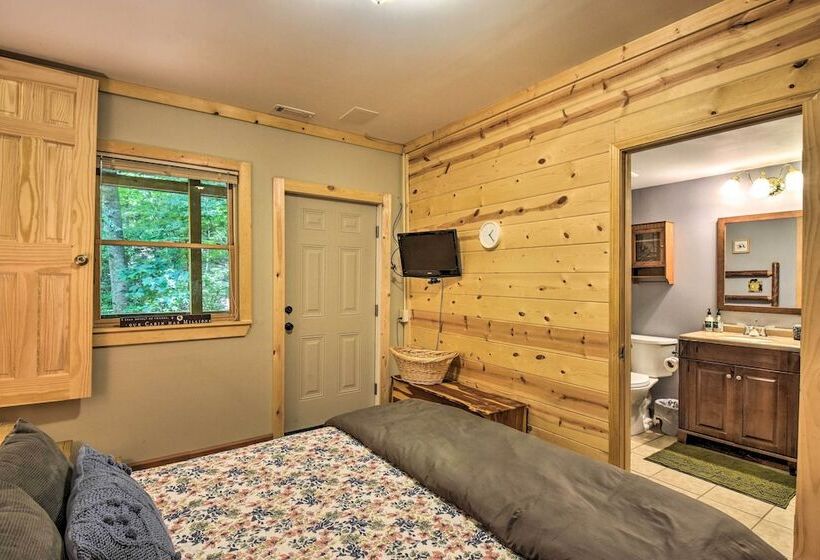 Coosawattee River Resort Home Mins From Blue Ridge