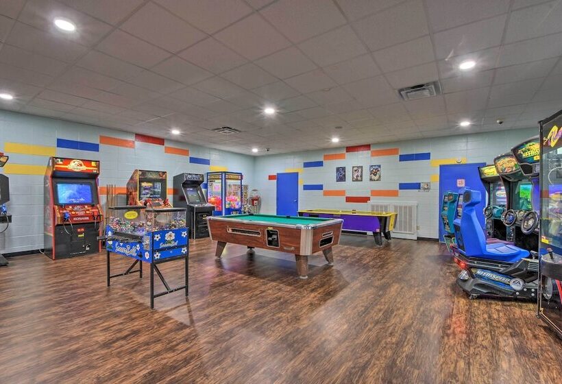 Coosawattee River Resort Home Mins From Blue Ridge