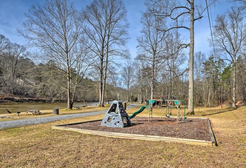 Coosawattee River Resort Home Mins From Blue Ridge