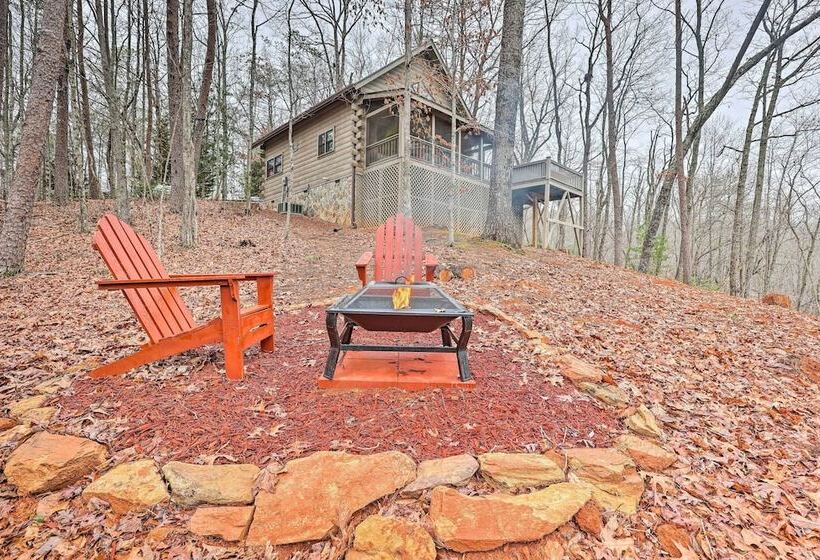 Cozy Blue Ridge Cabin W/ Hot Tub!