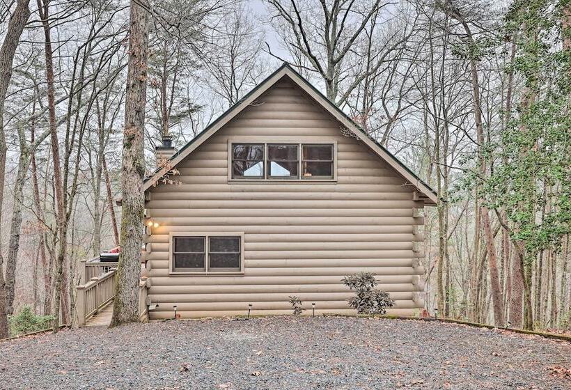 Cozy Blue Ridge Cabin W/ Hot Tub!