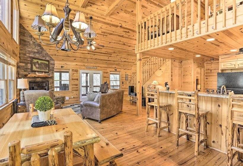 Cozy Blue Ridge Cabin W/ Sauna & Trail Access!