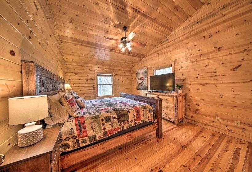 Cozy Blue Ridge Cabin W/ Sauna & Trail Access!