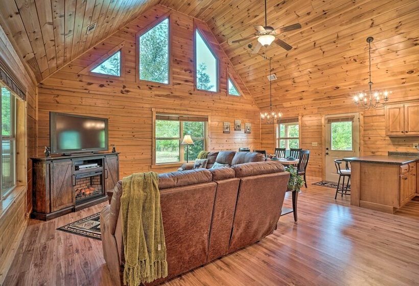 Cozy Cabin Living By Lake Chatuge W/ Covered Patio
